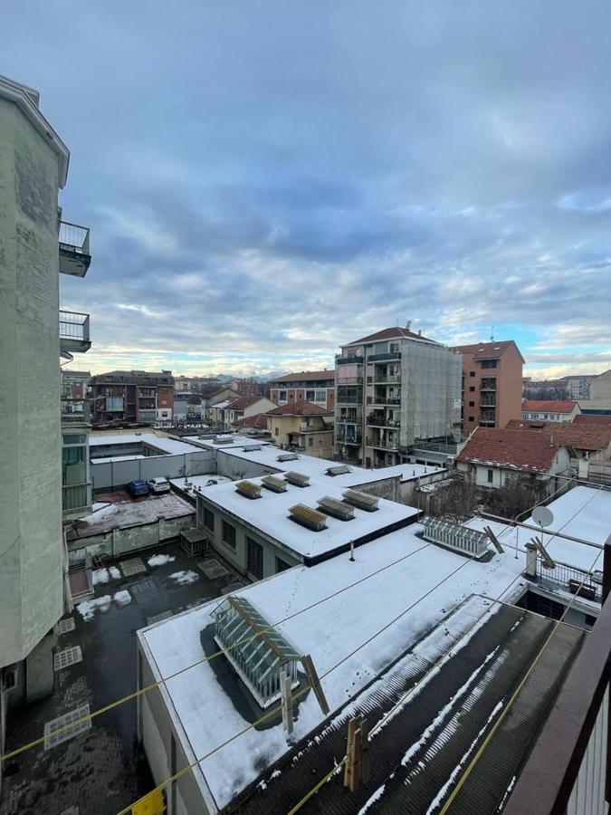Fantastico Appartamento A Pochi Passi Dalla Metro Turyn Zewnętrze zdjęcie